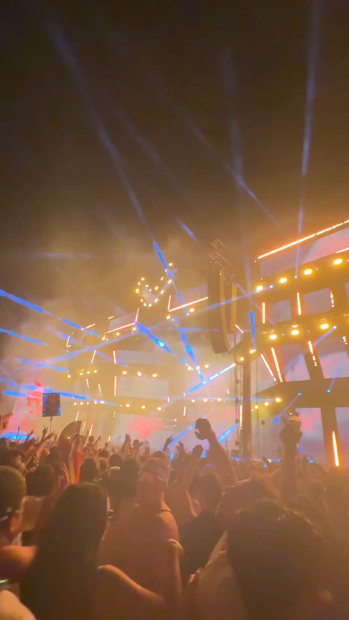 Veld festival.